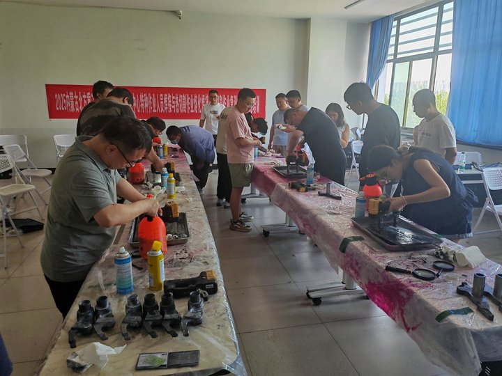 内蒙古机械工程学会MT II级培训取证班济宁鲁科提供磁粉探伤设备